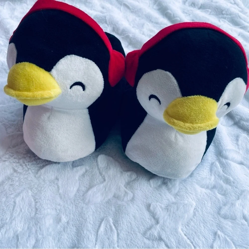 Lot of 2 Kids Penguin Sleepers 🐧❄️one Kids 9/10 and one Youth 3/4